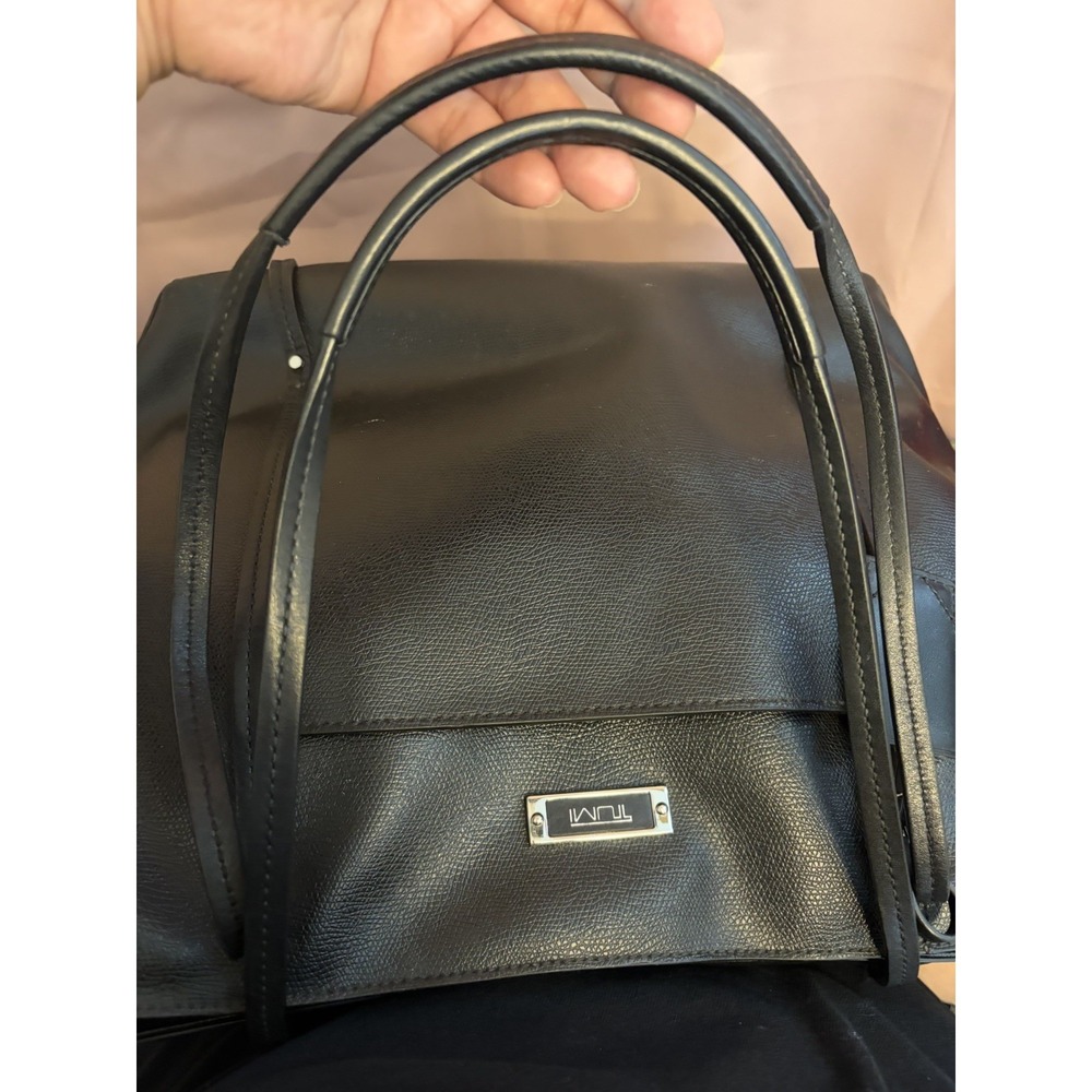 Tumi Sinclair Black Saffiano Leather Large Q-Tote Shoulder Bag Travel